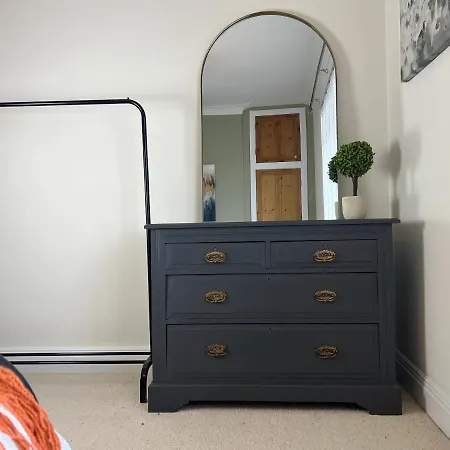 Cosy 4-bed Near Centre & Free Parking 约克