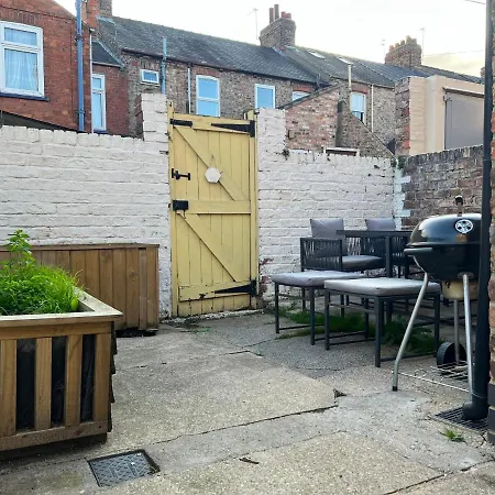 Cosy 4-bed Near Centre & Free Parking * 约克